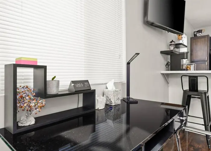 On Duryea - Cozy 1bd In The Heights Holiday home *